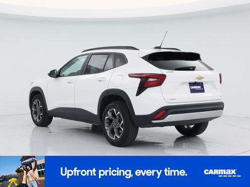 White 2025 Chevrolet Trax LT