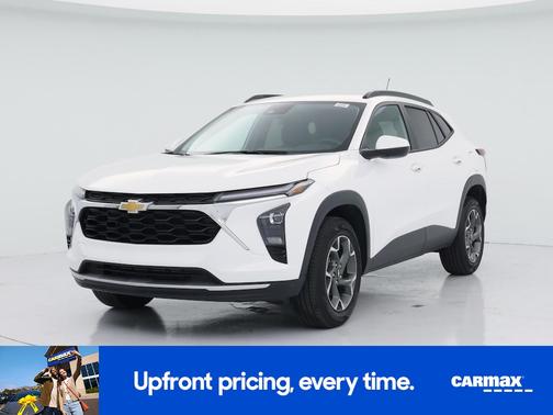 White 2025 Chevrolet Trax LT