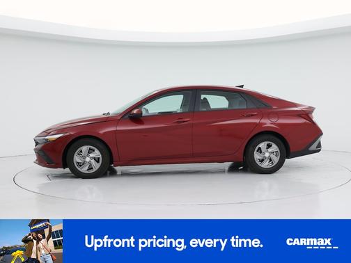 Red 2025 Hyundai ELANTRA SE