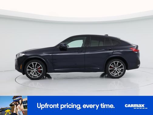 Black 2022 BMW X4 XDrive30i