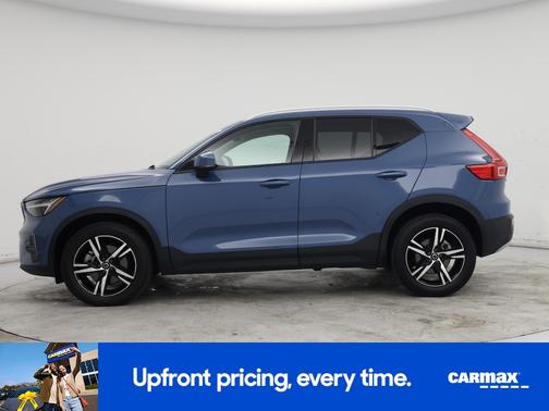2023 Volvo XC40 B5 Core