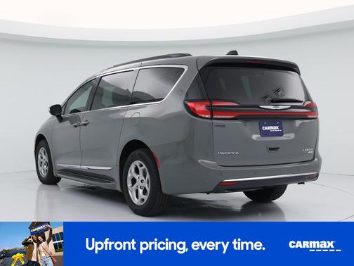 Gray 2023 Chrysler Pacifica Limited