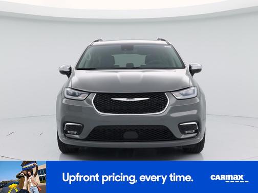 Gray 2023 Chrysler Pacifica Limited