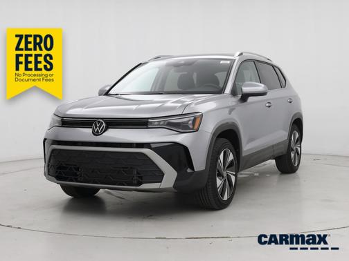 Silver 2025 Volkswagen Taos SE