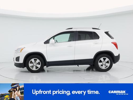 White 2015 Chevrolet Trax LT