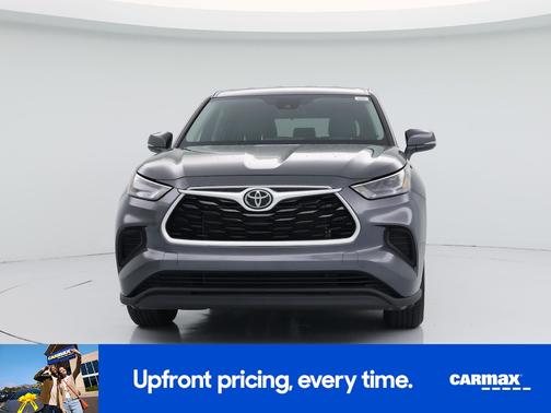 Gray 2022 Toyota Highlander L