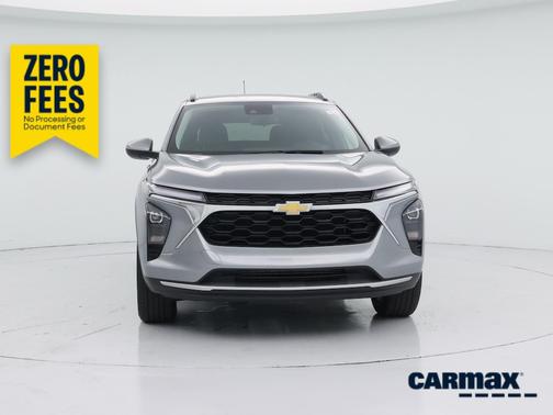 Gray 2024 Chevrolet Trax LT