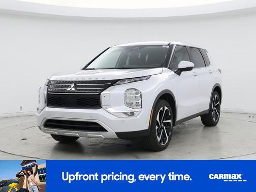 2023 Mitsubishi Outlander SE