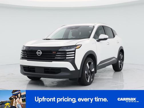 White 2025 Nissan Kicks SR