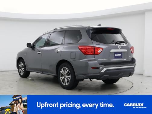 2020 Nissan Pathfinder SV