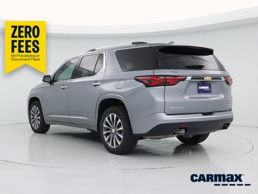 Gray 2023 Chevrolet Traverse Premier
