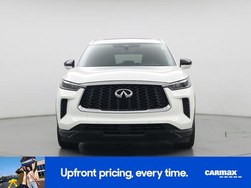 White 2023 INFINITI QX60 Luxe