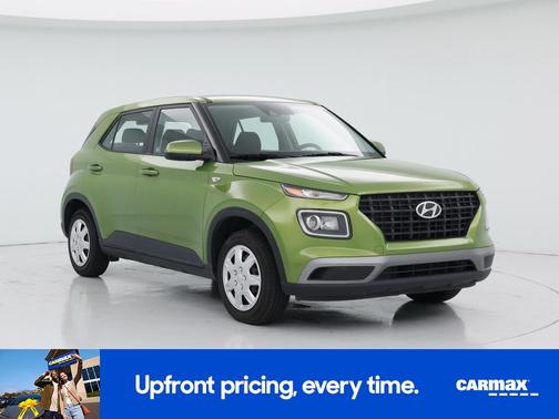 Green 2020 Hyundai VENUE SE