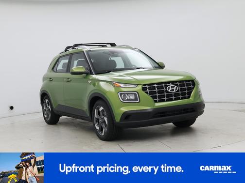 Green 2023 Hyundai VENUE SEL