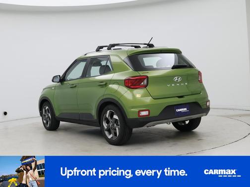 Green 2023 Hyundai VENUE SEL