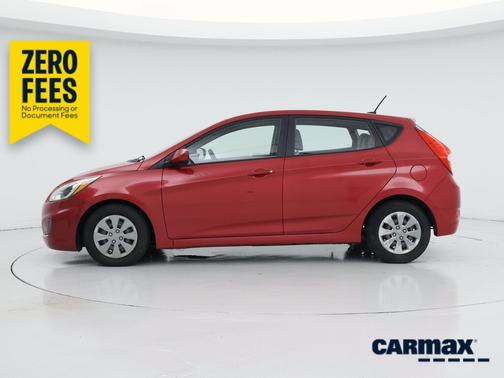 Red 2016 Hyundai Accent SE