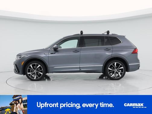 Gray 2022 Volkswagen Tiguan SEL R-Line