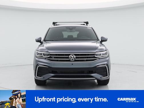 Gray 2022 Volkswagen Tiguan SEL R-Line