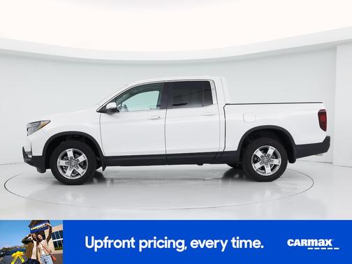 White 2026 Honda Ridgeline RTL