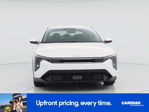 White 2025 Kia K4 LXS
