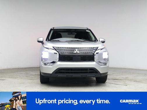 2022 Mitsubishi Outlander ES