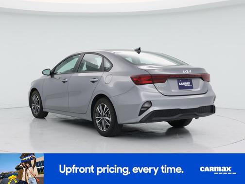 Gray 2024 Kia Forte LXS