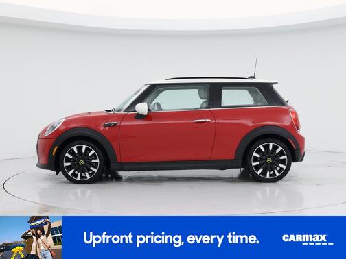 Red 2023 MINI SE Hardtop SE