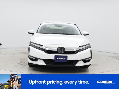 White 2018 Honda Clarity Plug-In Hybrid