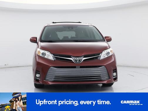 2018 Toyota Sienna XLE