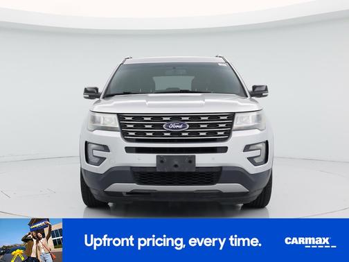Silver 2017 Ford Explorer XLT