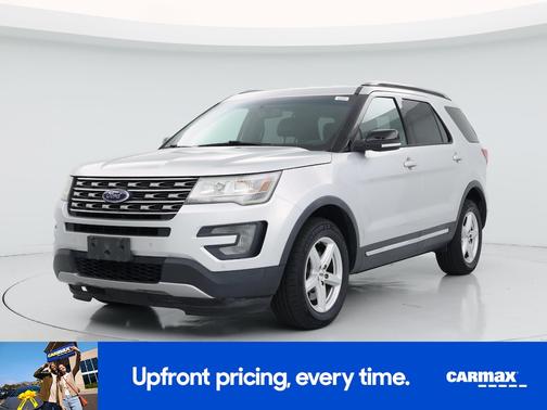 Silver 2017 Ford Explorer XLT