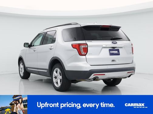 Silver 2017 Ford Explorer XLT