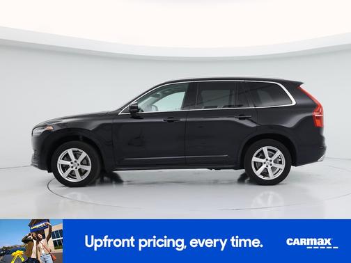 Black 2020 Volvo XC90 T6 Momentum