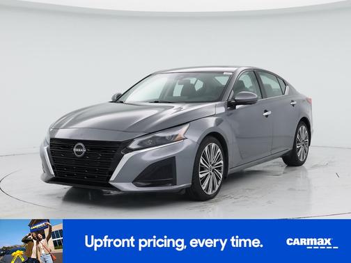 Gray 2023 Nissan Altima SL
