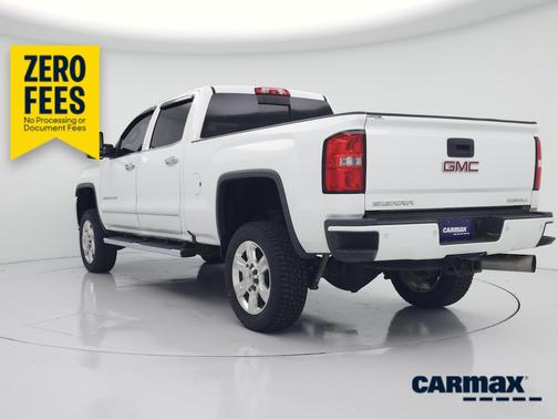 White 2018 GMC Sierra 2500 Denali