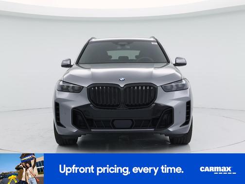 Gray 2025 BMW X5 xDrive40i