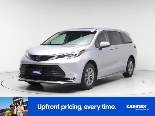 2023 Toyota Sienna XLE