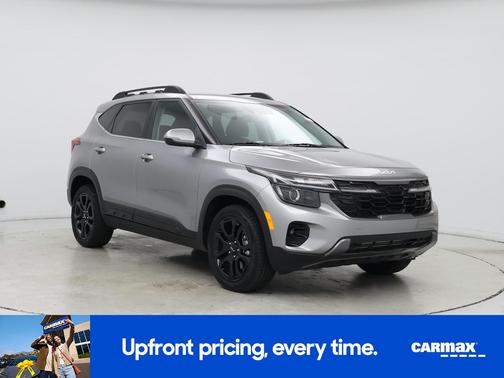 Gray 2024 Kia Seltos X-Line