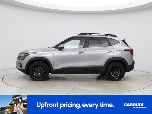 Gray 2024 Kia Seltos X-Line