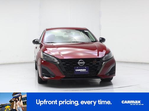 Red 2023 Nissan Altima SR