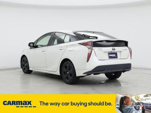 2016 Toyota Prius Three Touring