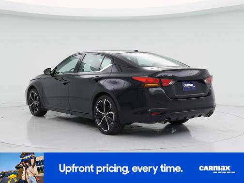 Black 2025 Nissan Altima SR