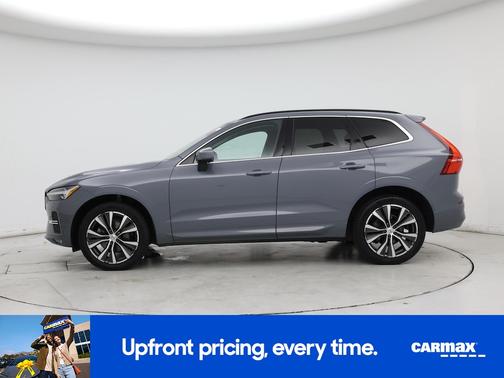 2022 Volvo XC60 B5 Momentum
