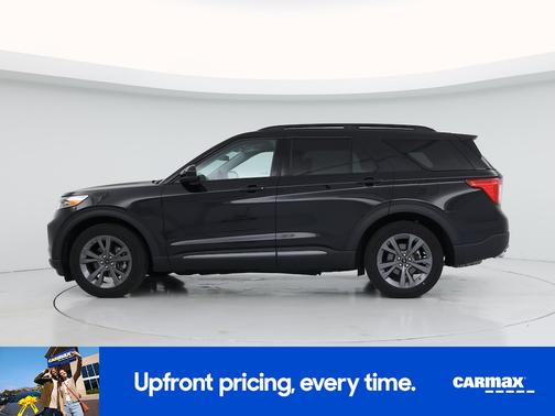 Black 2024 Ford Explorer XLT