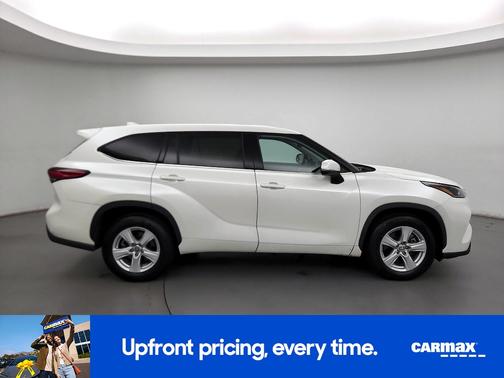 White 2021 Toyota Highlander L