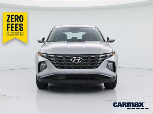 Silver 2024 Hyundai TUCSON SE