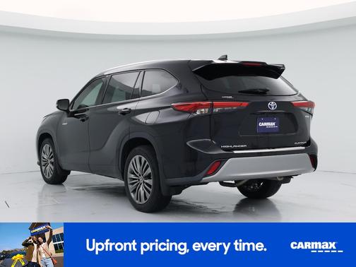 Black 2021 Toyota Highlander Hybrid Platinum