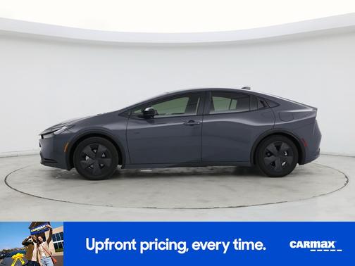 2025 Toyota Prius LE