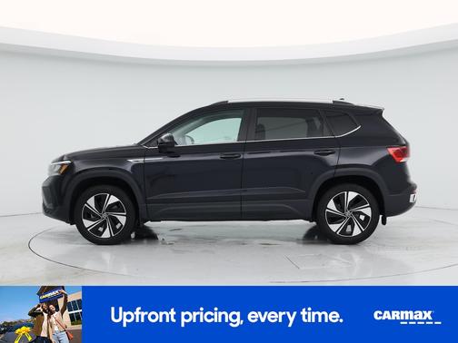 Black 2024 Volkswagen Taos SE
