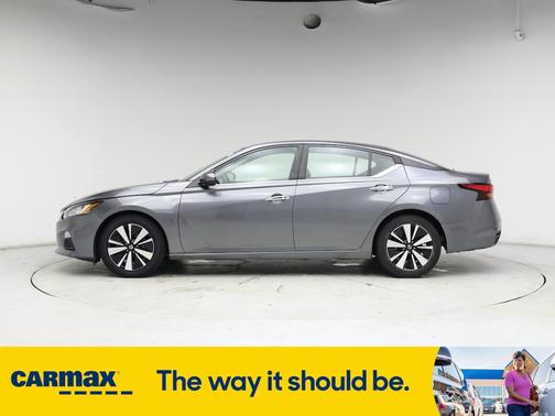 2022 Nissan Altima SV